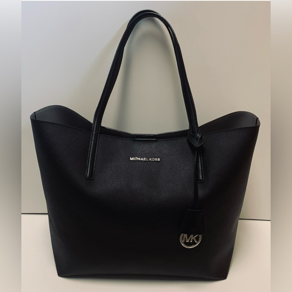 Michael Kors Hayley Tote